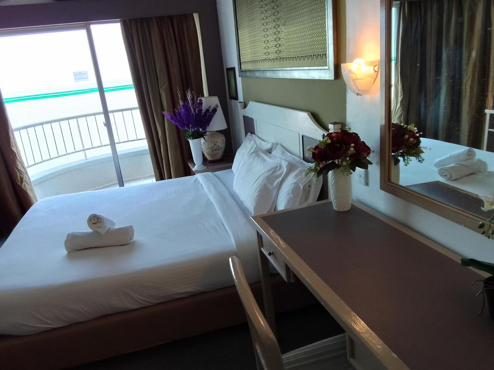 Beachfront Full Sea Penang Tanjung Bungah  Esterno foto